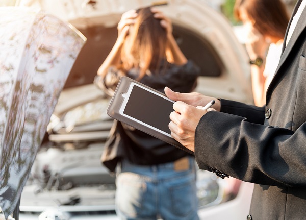 Apa Saja Pekerjaan, Tugas, dan Tanggung Jawab Agen Asuransi Mobil